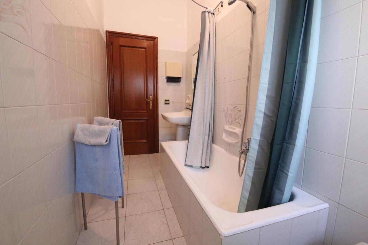 Hôtel Cavour & Savoia à Bari Extérieur photo